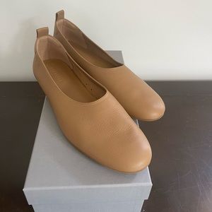 Everlane Italian Leather Day Glove shoes Size 10